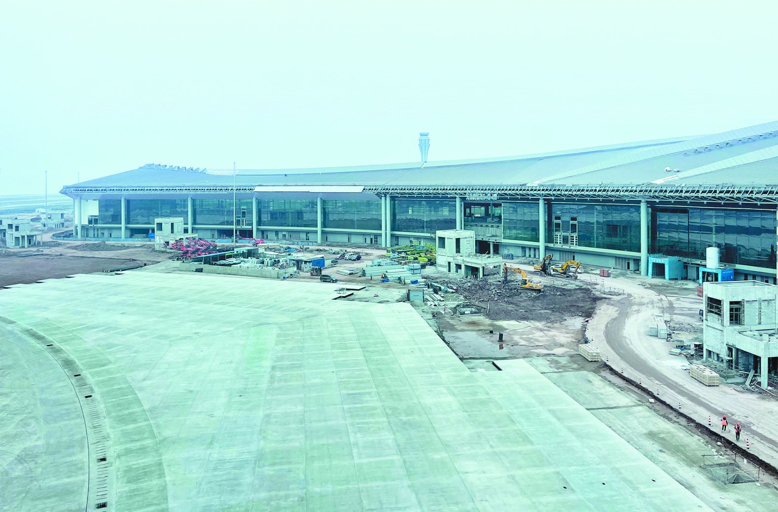 春節(jié)臨近不松勁，近700名建設(shè)者加緊施工