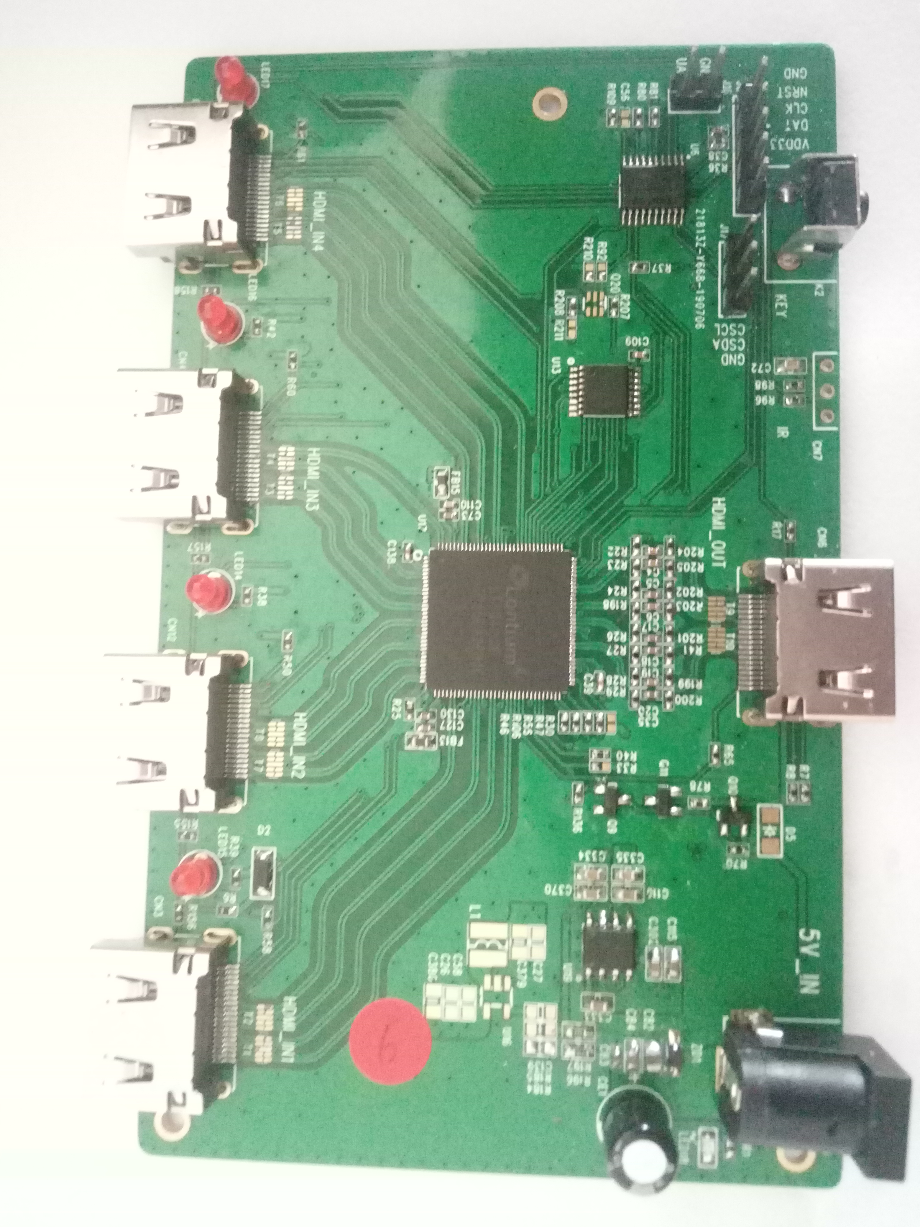 LT8642UX-HDMI2.0 4進2信號發(fā)送器
